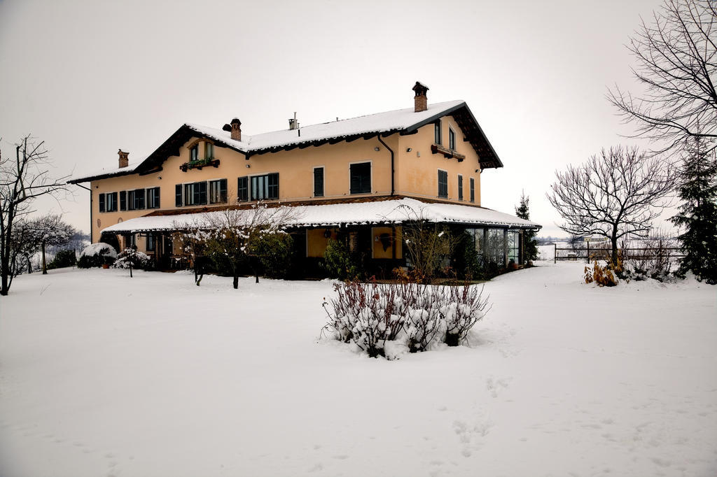 Cascina Papa Mora Villa Cellarengo Luaran gambar